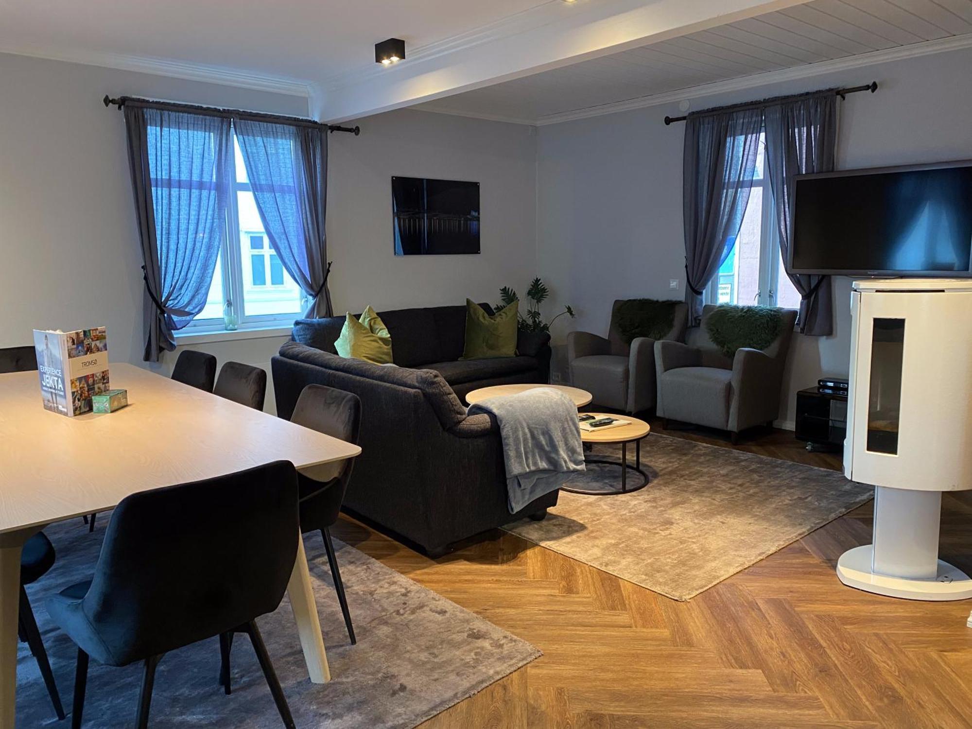 Enter Tromso - Luxury 4 Bedroom Apartment 외부 사진