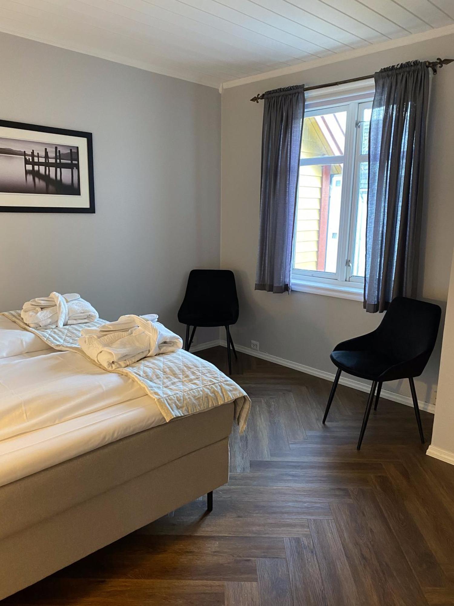 Enter Tromso - Luxury 4 Bedroom Apartment 외부 사진